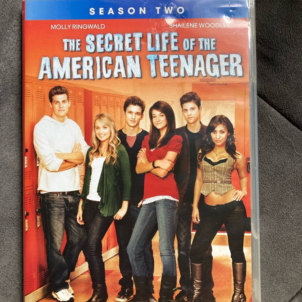The Secret Life of the American Teenager Season Two DVD